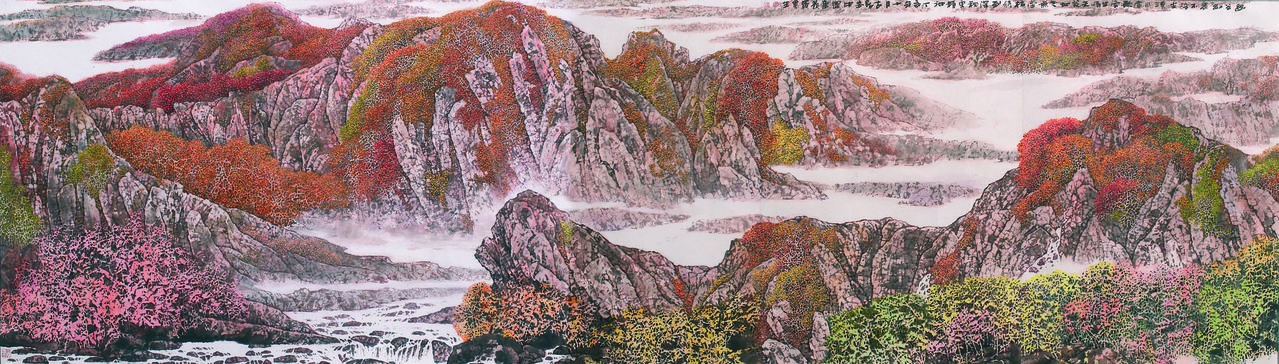 彩墨山水画:春雨初霁,青绿山峦烟雨迷蒙,桃花点染
